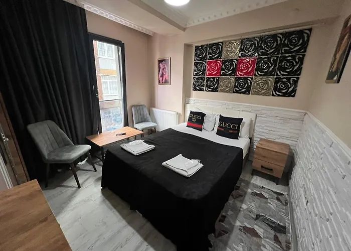 Royal Kumkapi Hotel 3*