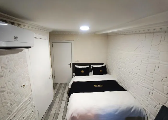 Hotel Royal Kumkapi 3*