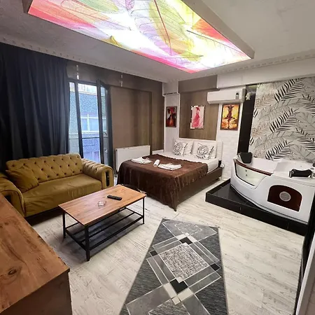 Royal Kumkapi 3*