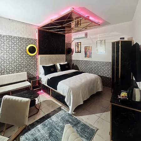 Royal Kumkapi Hotel 3*