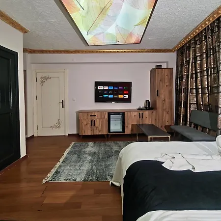 Royal Kumkapi 3*