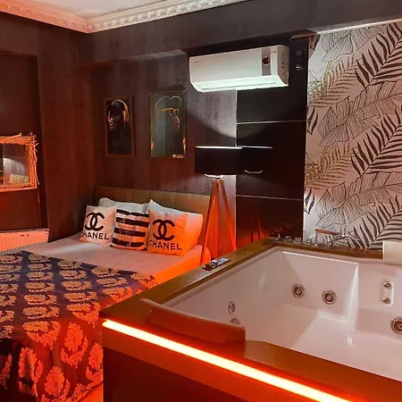 Royal Kumkapı 3*