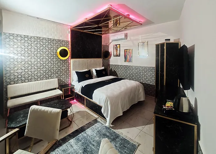 Royal Kumkapi Hotel 3*